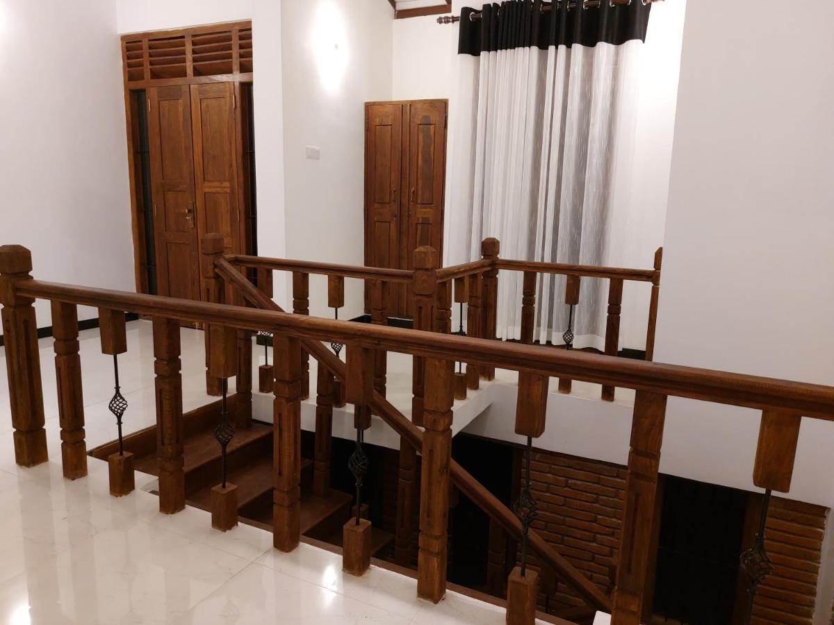 Green Shield Resort Anuradhapura Esterno foto