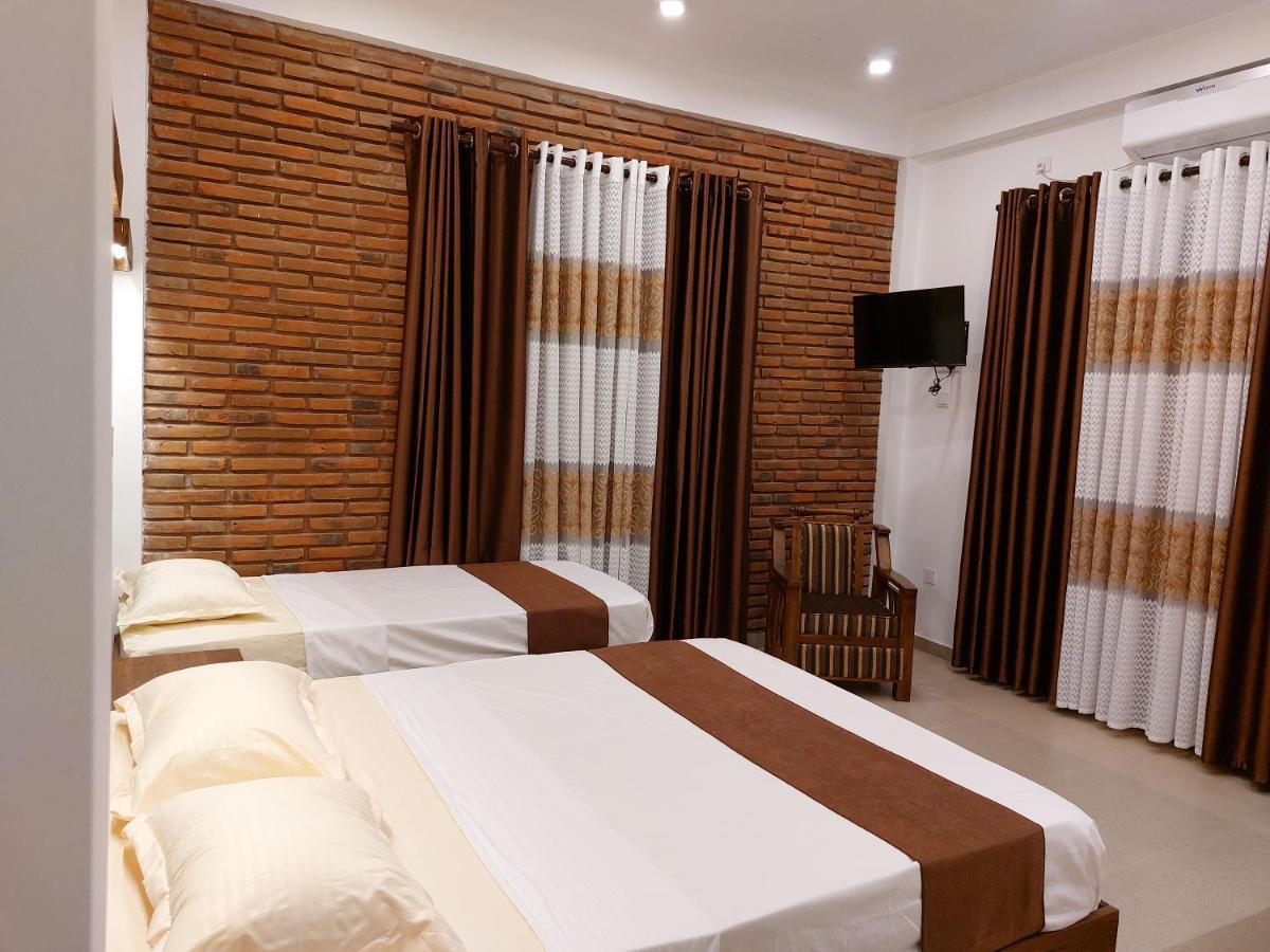 Green Shield Resort Anuradhapura Esterno foto