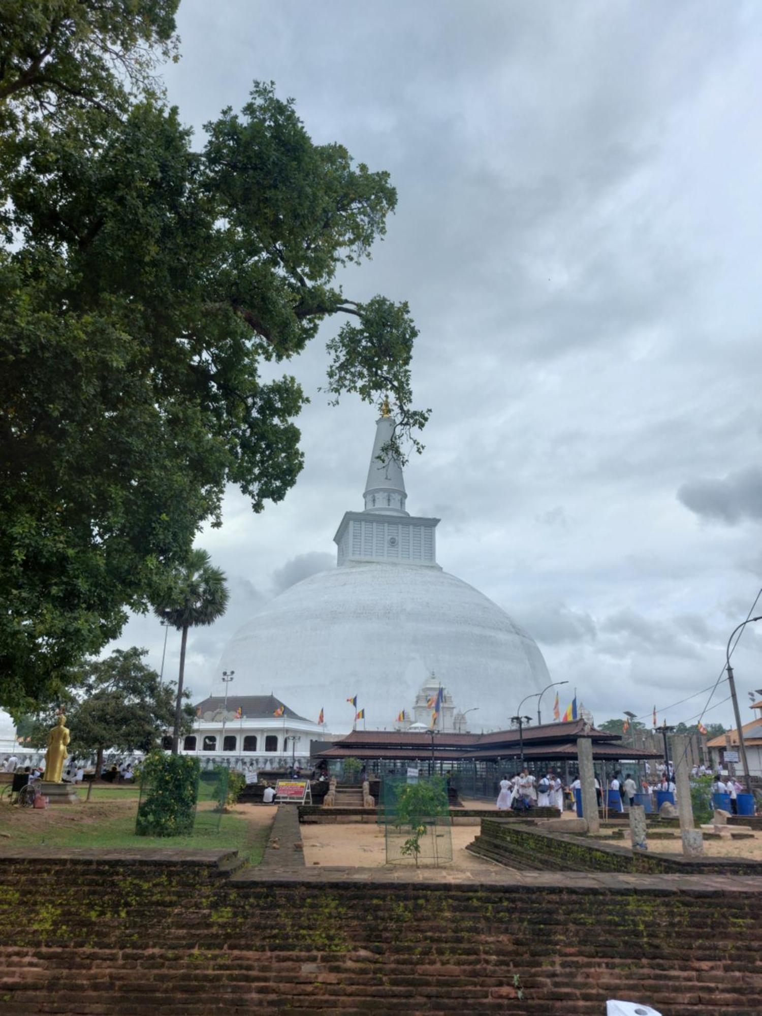 Green Shield Resort Anuradhapura Esterno foto